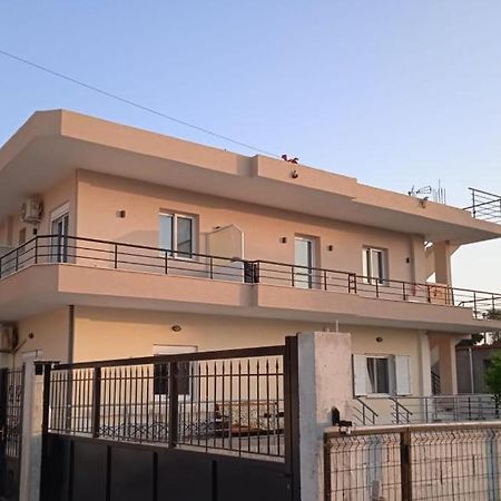 Villa Hysesani Vlorë Buitenkant foto