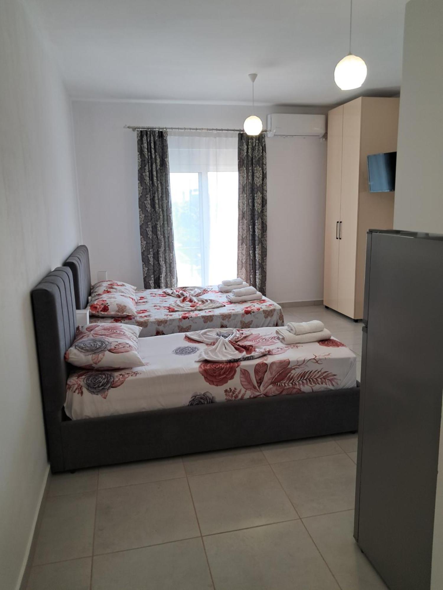 Villa Hysesani Vlorë Buitenkant foto